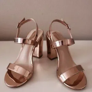 Forever 21 Shoes Forever2 Rose Gold Shiny Heels Poshmark